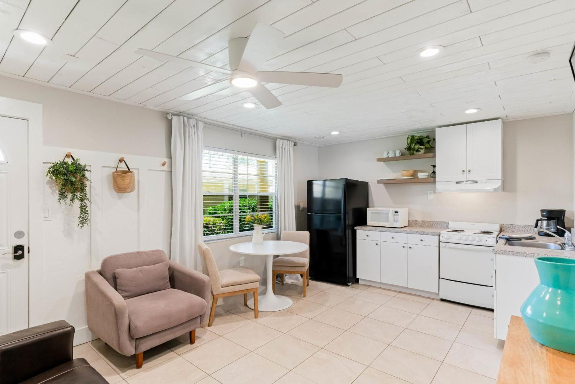 Beachside Retreat W Heated Pool เซนต์พีทบีช ภายนอก รูปภาพ